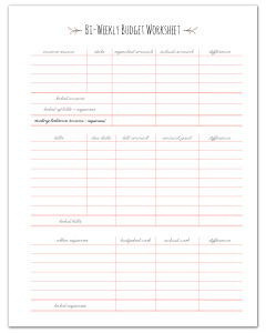 Free Printable Paycheck Budget Worksheet + Other Free Home Management Binder Printables!! // fabnfree.com